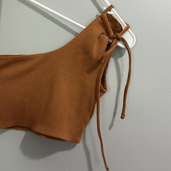 Aerie Rebel Tie Cropped Knitted One Shoulder Ribbed Tank Top - Picture 6 of 7